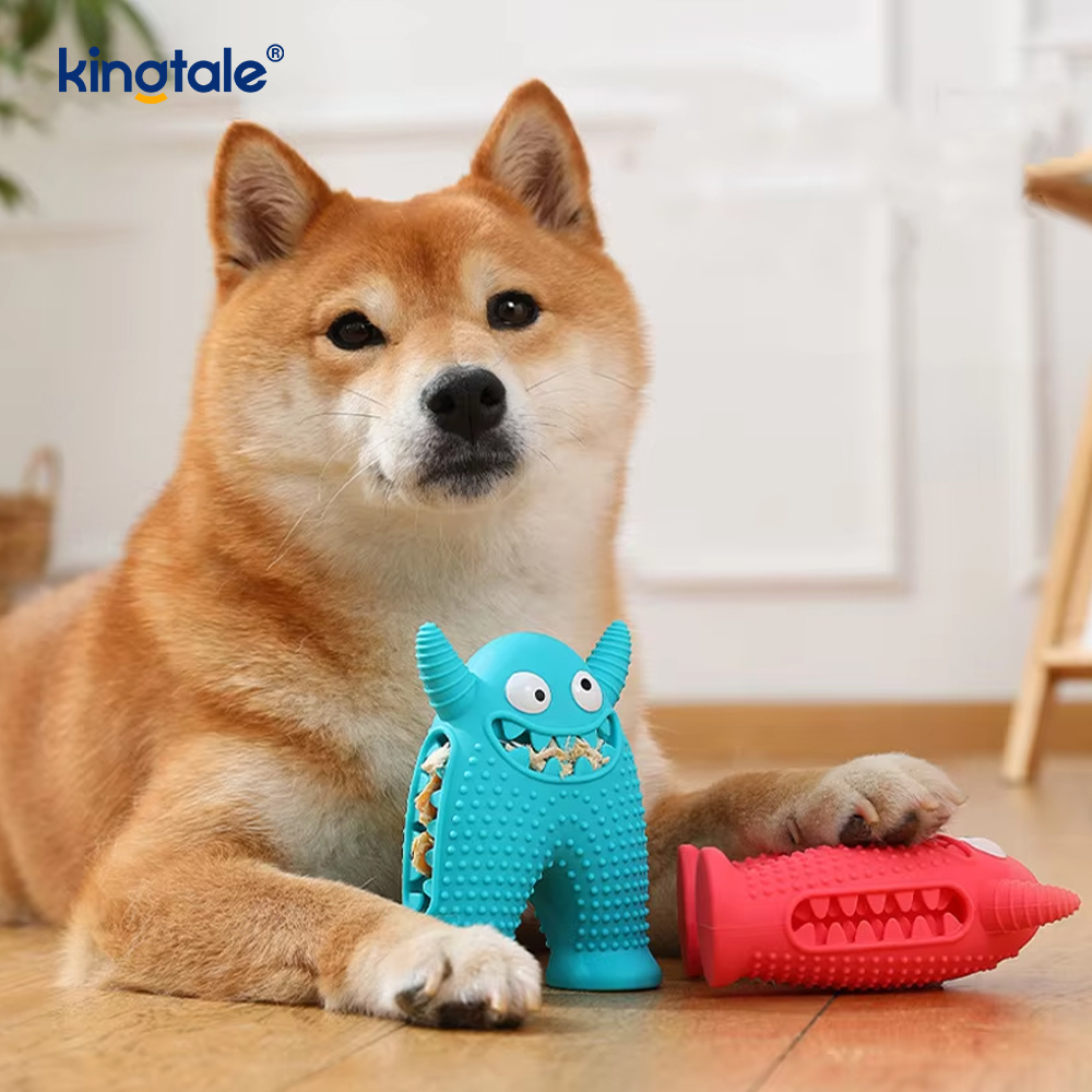Жевательная игрушка Little Monster с раздачей лакомств